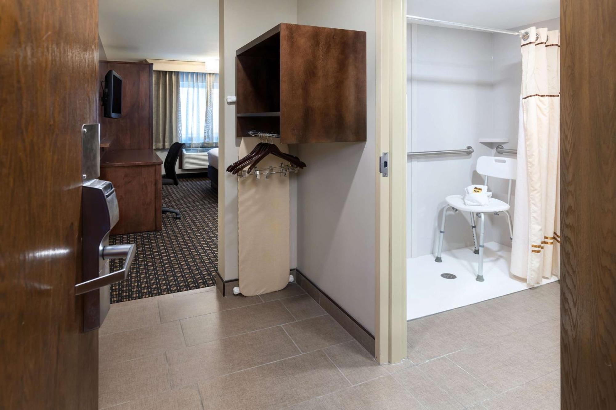 Best Western Plus Ramkota Hotel Sioux Falls Buitenkant foto