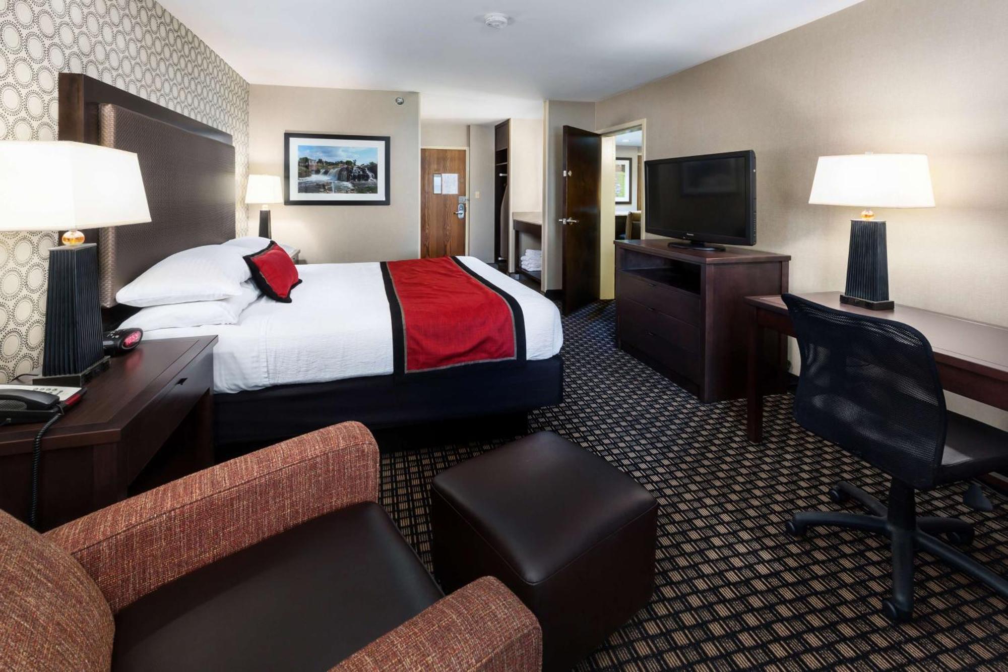 Best Western Plus Ramkota Hotel Sioux Falls Buitenkant foto
