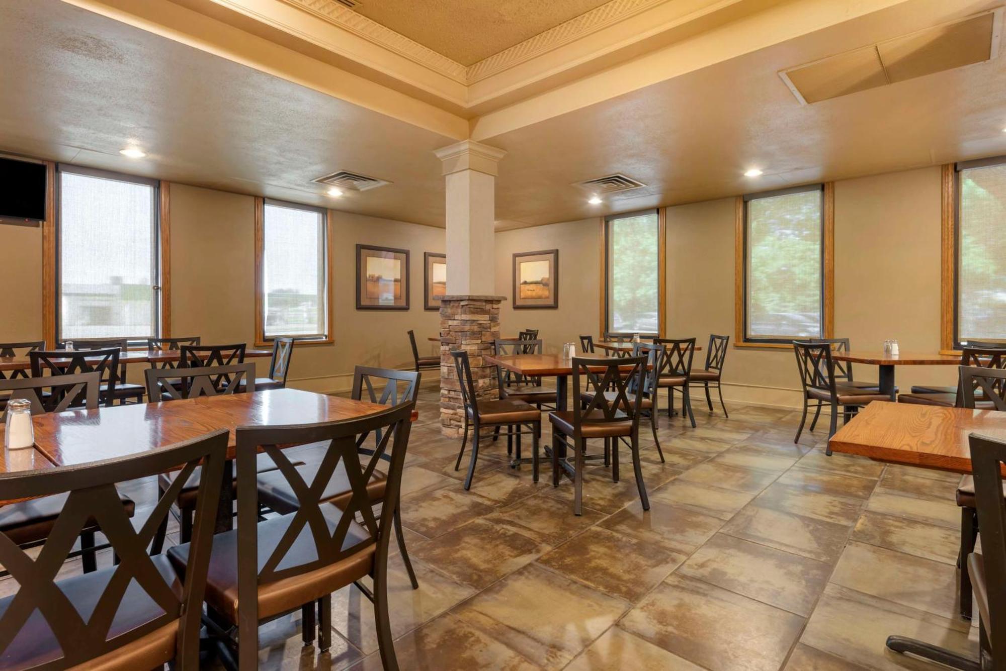 Best Western Plus Ramkota Hotel Sioux Falls Buitenkant foto