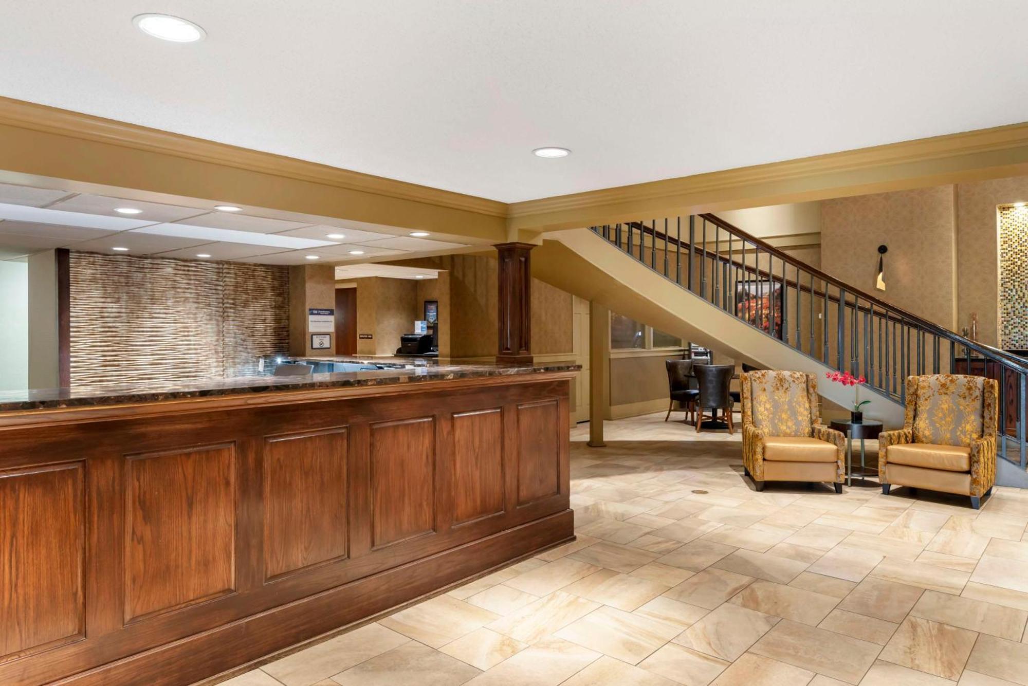 Best Western Plus Ramkota Hotel Sioux Falls Buitenkant foto