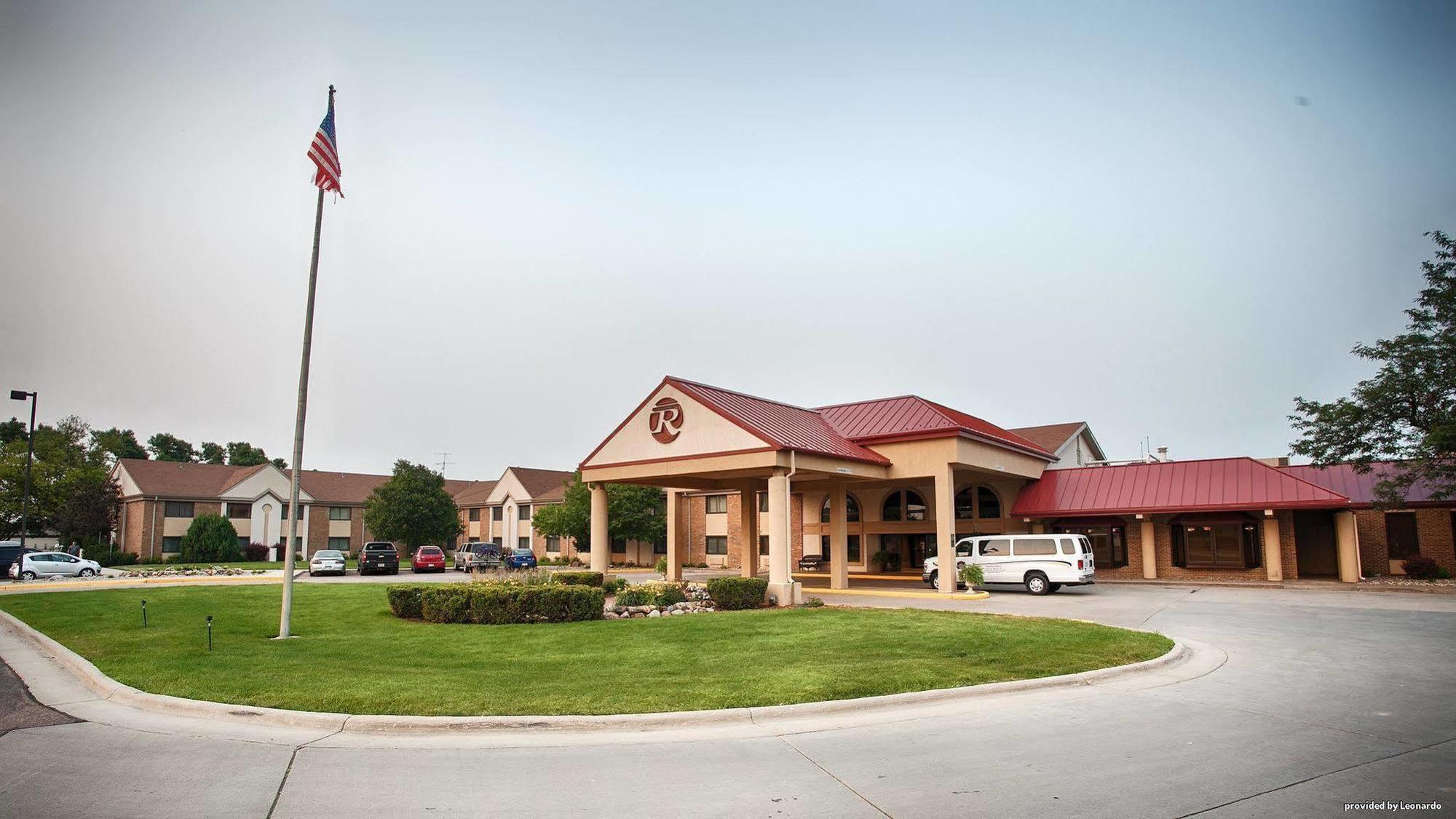 Best Western Plus Ramkota Hotel Sioux Falls Buitenkant foto